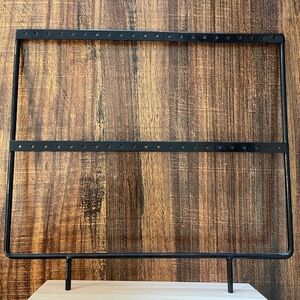 Black Metal earring holder (3)